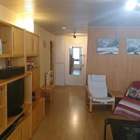 Spacious 2 Bed With Stunning View!